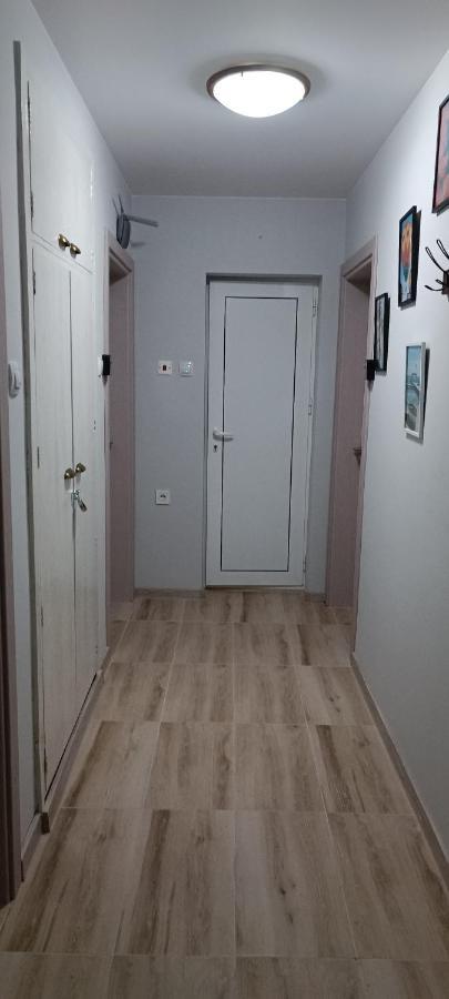 Авиа- Бижу В Полите На Царевец Veliko Turnovo Bagian luar foto