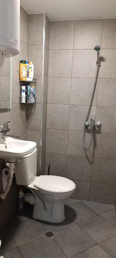 Авиа- Бижу В Полите На Царевец Veliko Turnovo Bagian luar foto